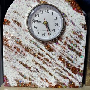 Glittering handmade Quartz Clock with White and Gold Accents